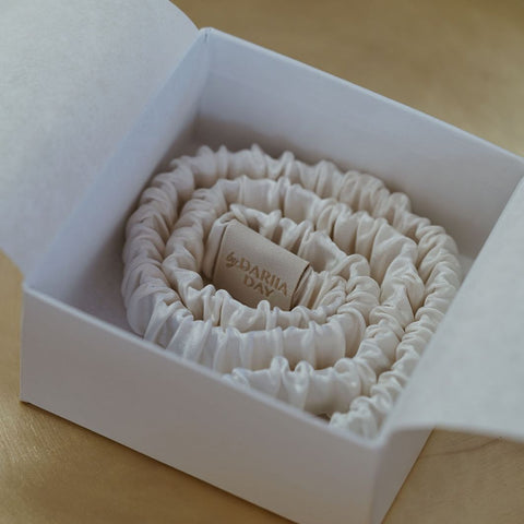 Silk Headband Powder White