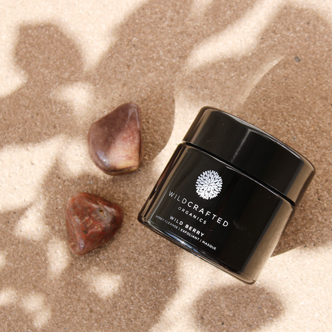 Wild Berry Honey Cleanse| Exfoliant | Masque - feuchtigkeitsspendend, reinigend und voller Vitamine